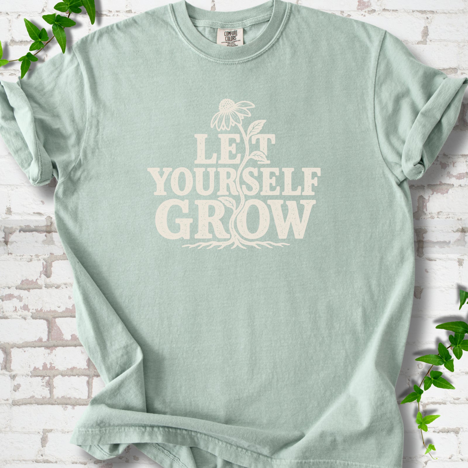 Bay Comfort Colors® T-shirt with distressed Let Yourself Grow flower graphic